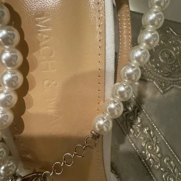 NWOT Mach & Mach Bow of Elizabeth heels. Size 38.5 - Picture 7 of 10